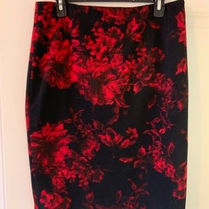 Red/Black floral pencil skirt - size 8